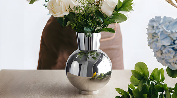 Vases and Home Decoration Tips - Luwak-Morden Minimalis Home Decor